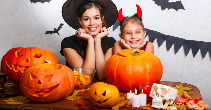 Trick or Treat Delights: The Ultimate Guide to Halloween Cupcake Mastery